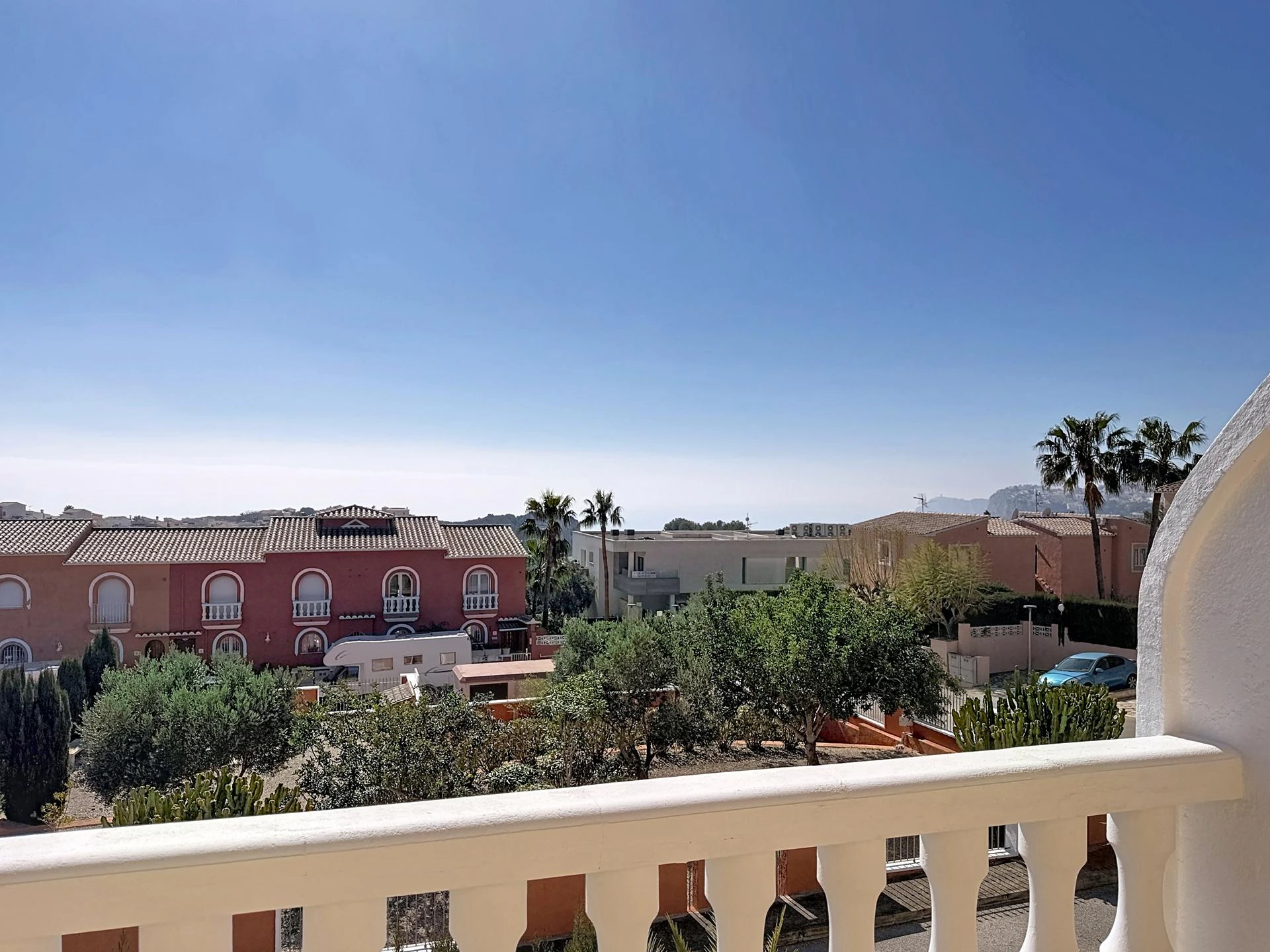 Cumbre del Sol gerenoveerd duplex appartement in Pueblo de la Paz