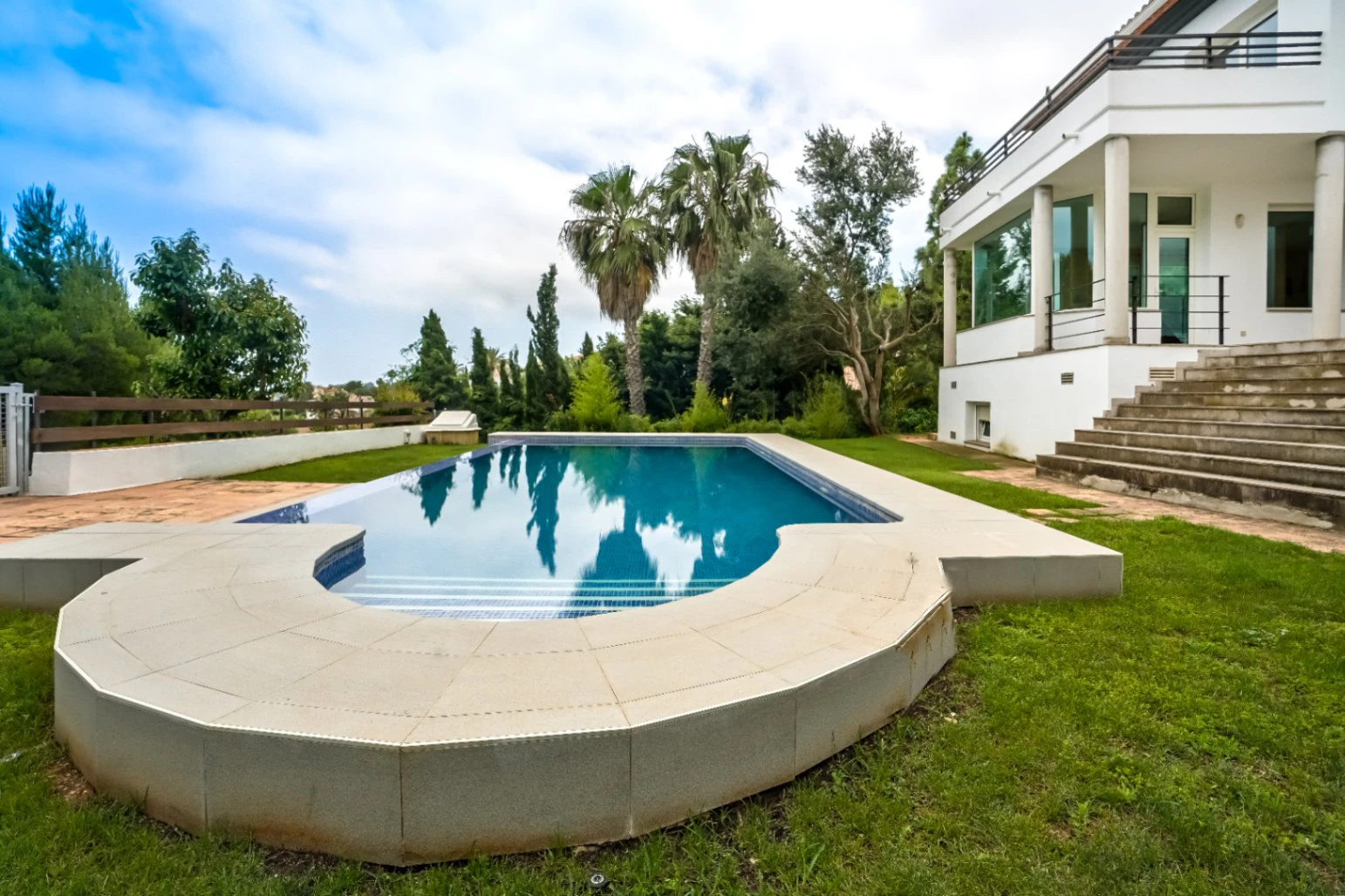 Villa avec vue sur la mer et en plein parc naturel du Montgó, à Dénia