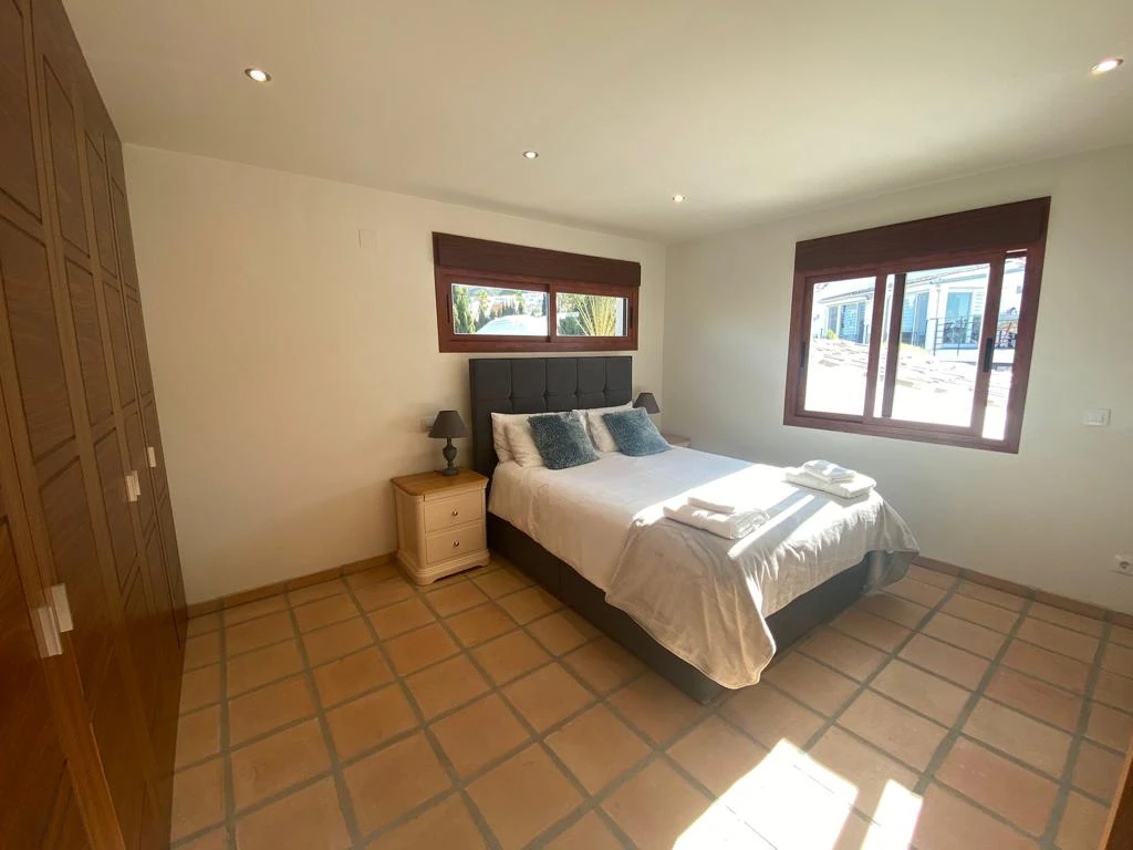 Villa zum verkauf in Albir