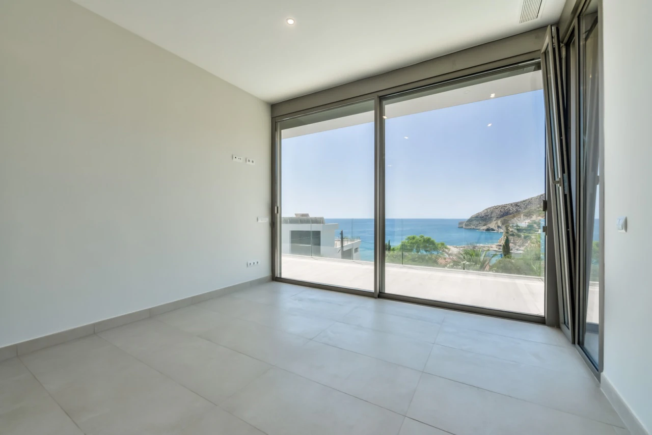 6 Schlafzimmer, 6 Badezimmer Villa zum Verkauf in Calpe