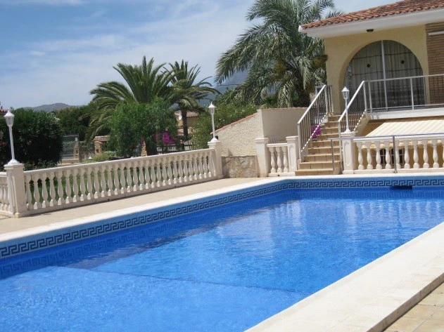 Villa zum verkauf in Albir