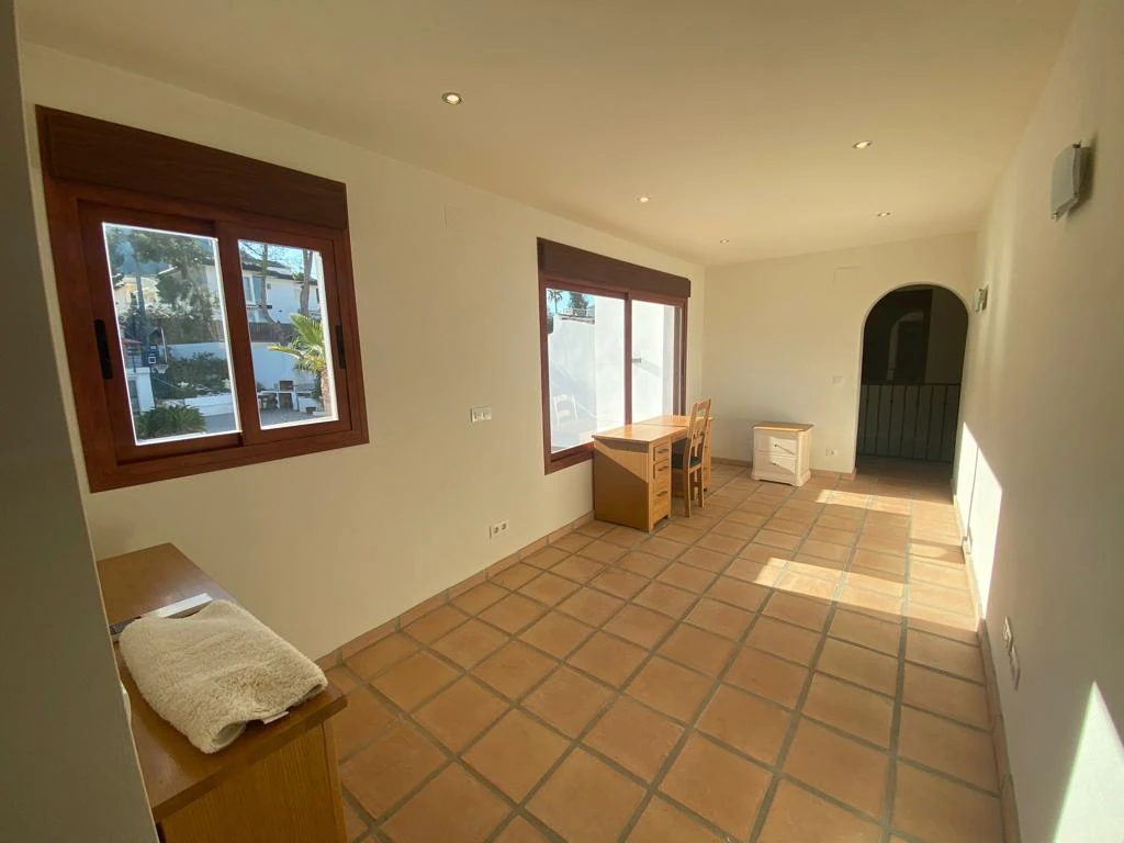 Villa zum verkauf in Albir
