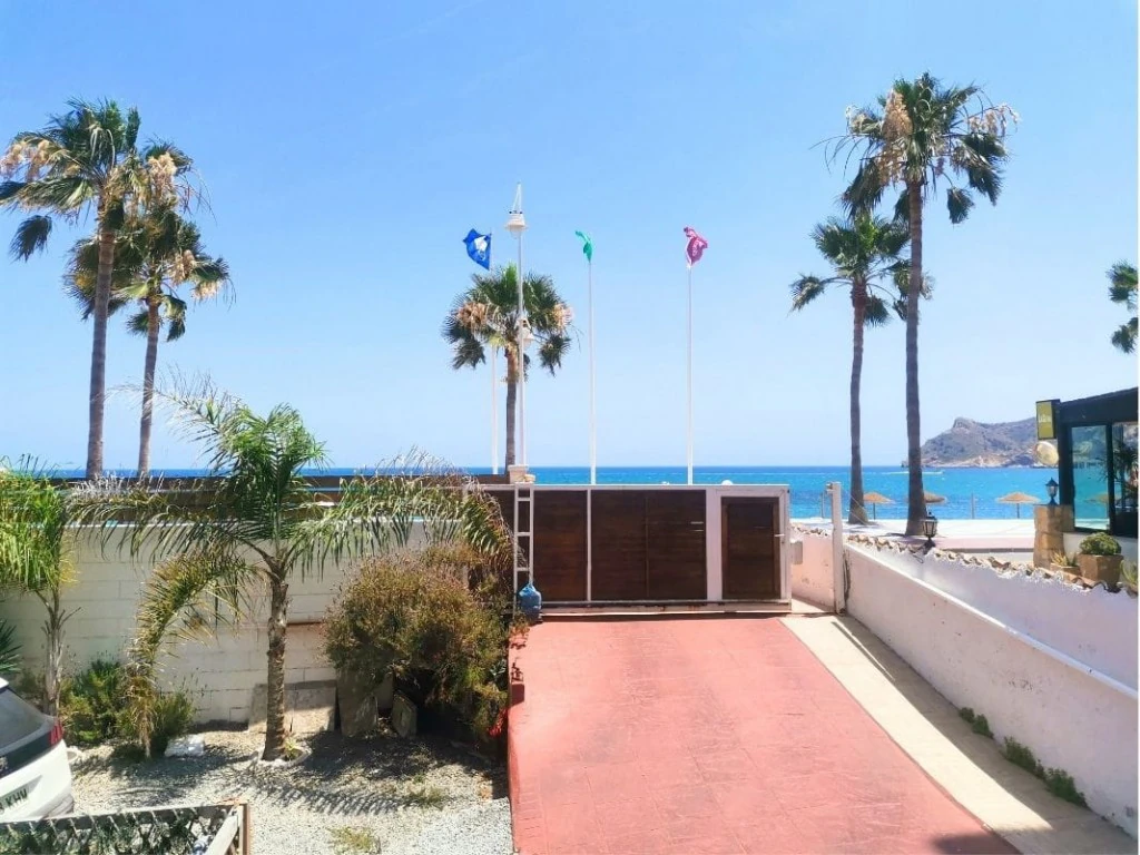 Villa zum verkauf in Albir