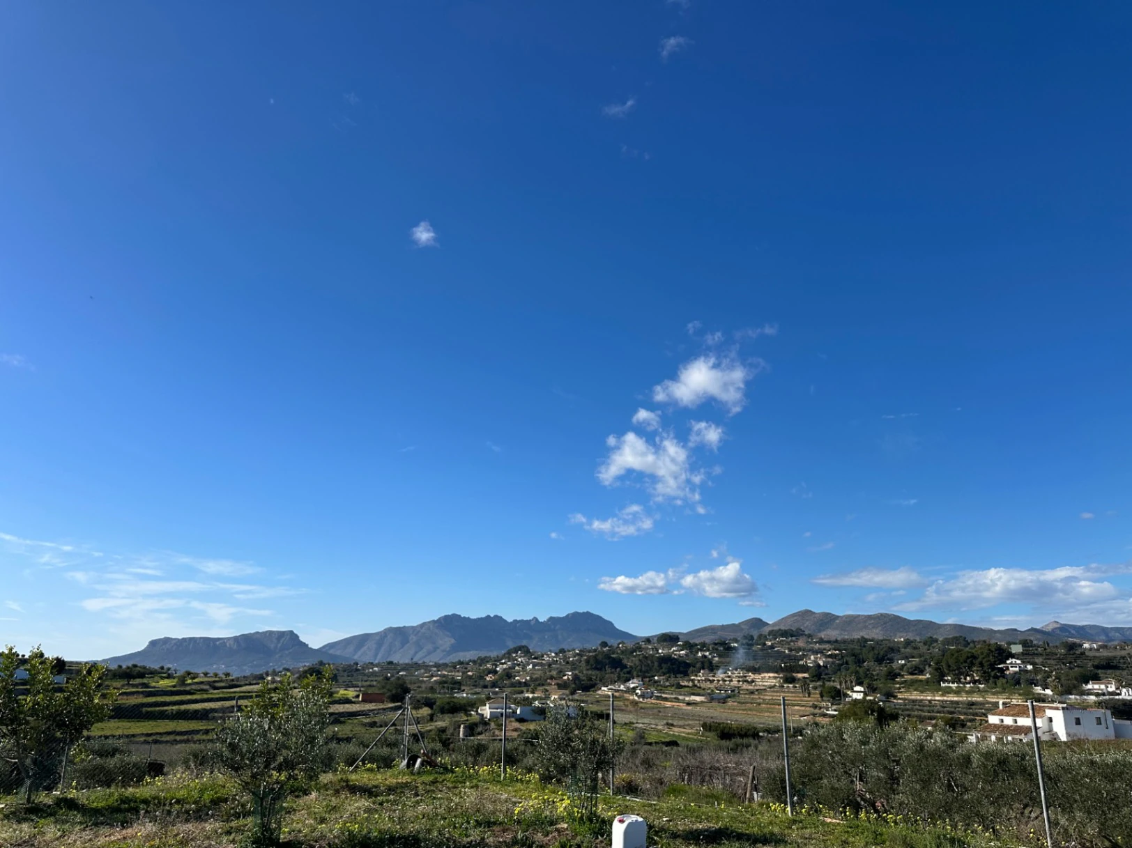 Rustiek perceel met prachtig uitzicht in Partida Berdica, Benissa