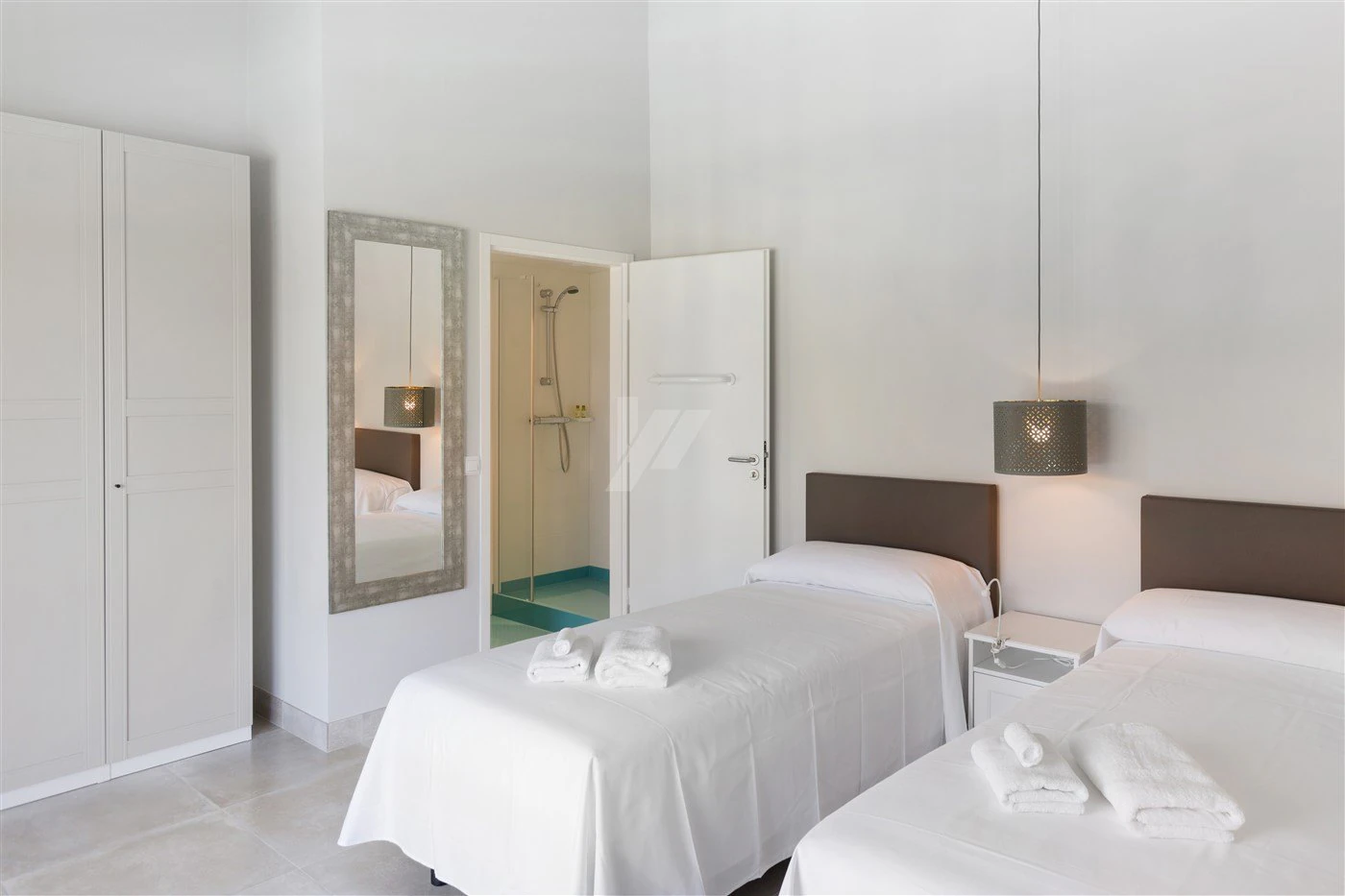 Nice hotel for sale in Jávea.