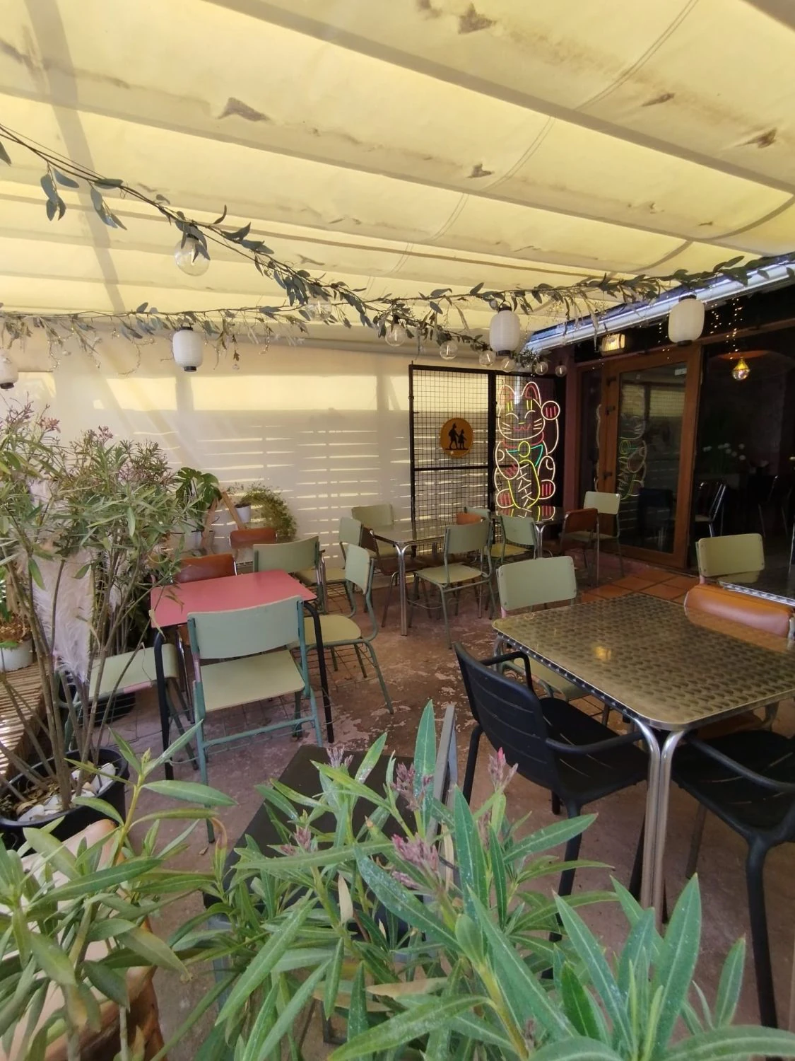 For Sale. Commercial premises in Denia