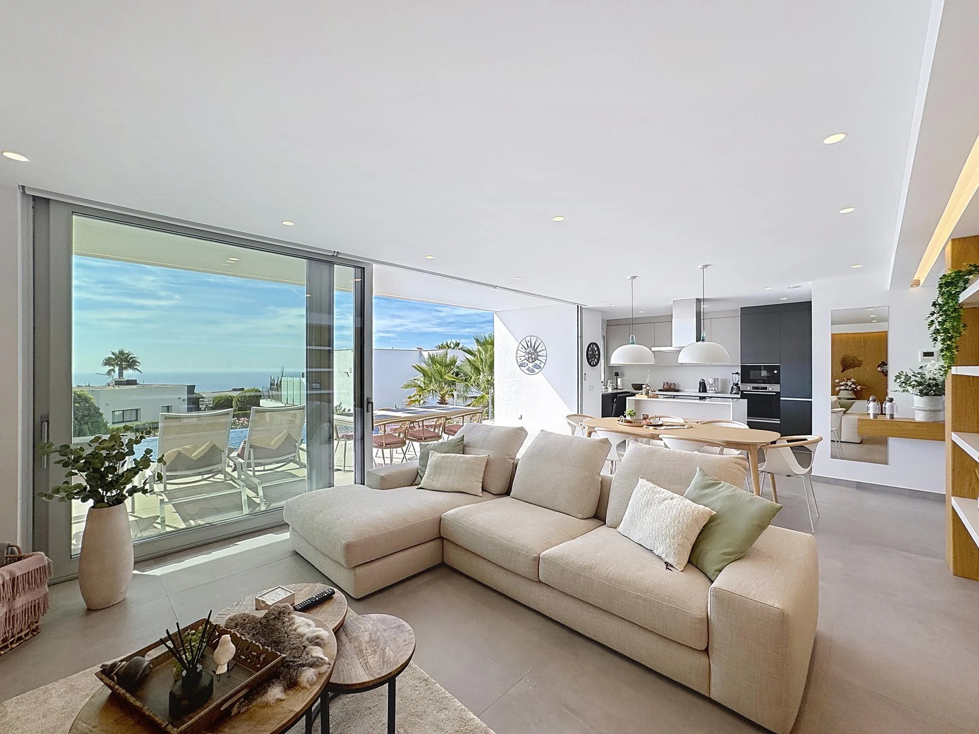 Cumbre del Sol Moderne villa met uitzicht op zee
