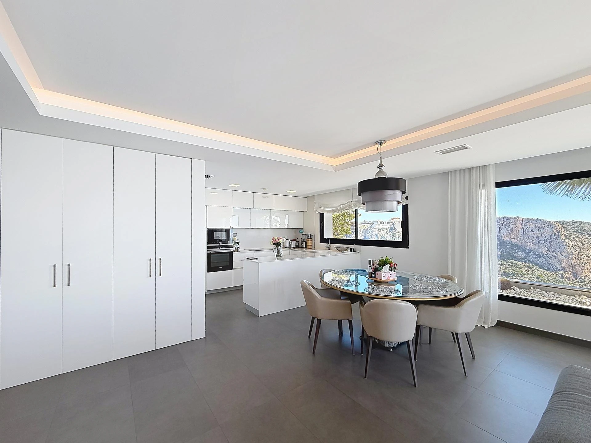 Cumbre del Sol moderne luxe appartement metSpectaculaire panoramisch uitzicht op de zee en de kliffen