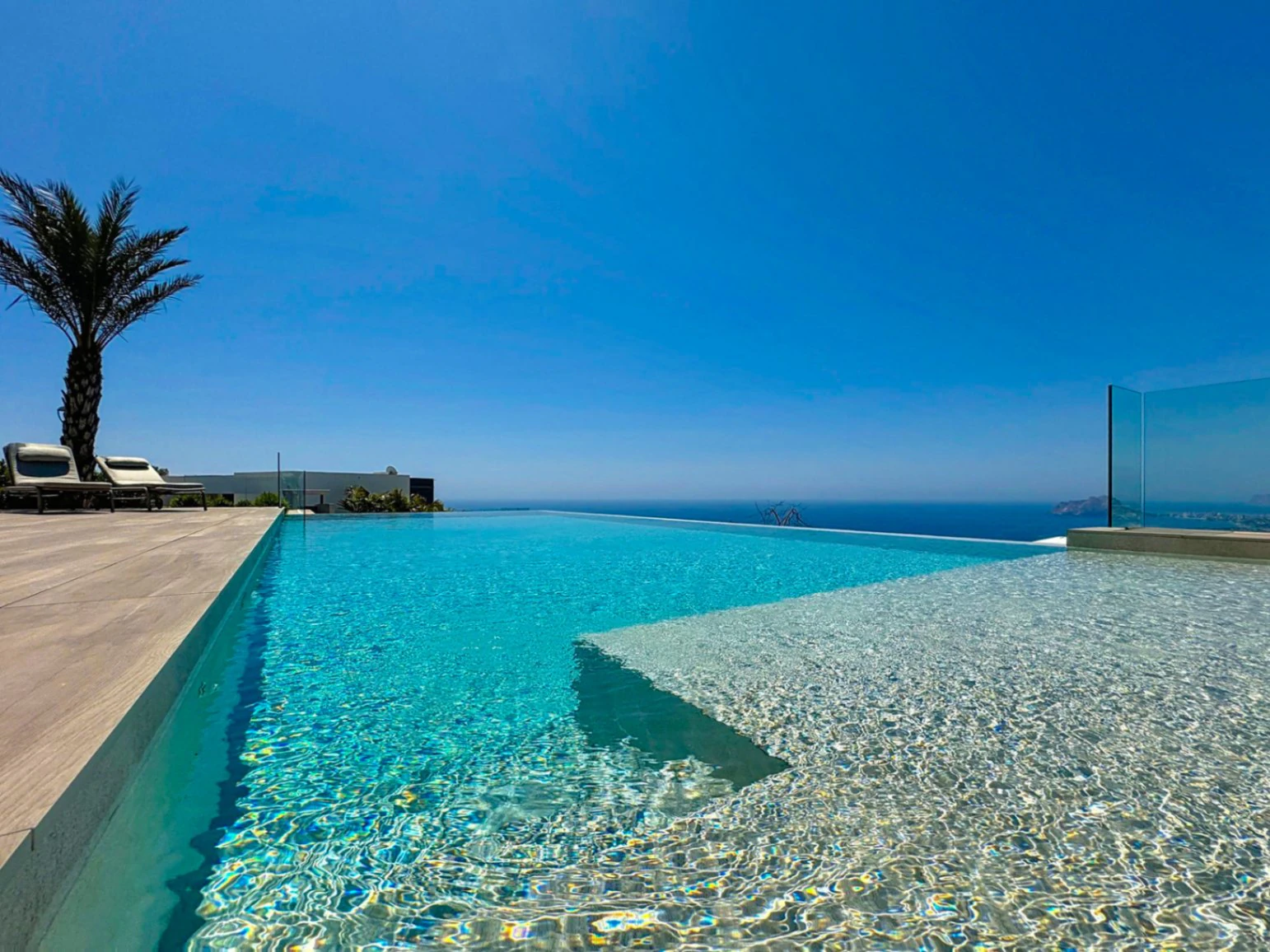Cumbre del Sol Luxury villa with panoramic views in Jazmines residential area
