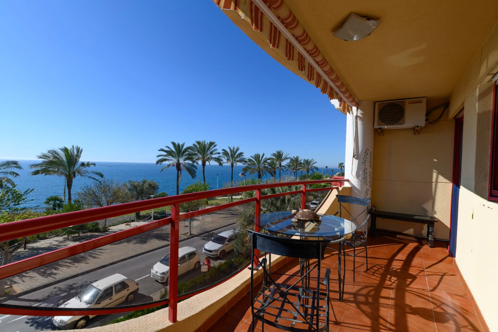 Frontline Apartment in Villajoyosa