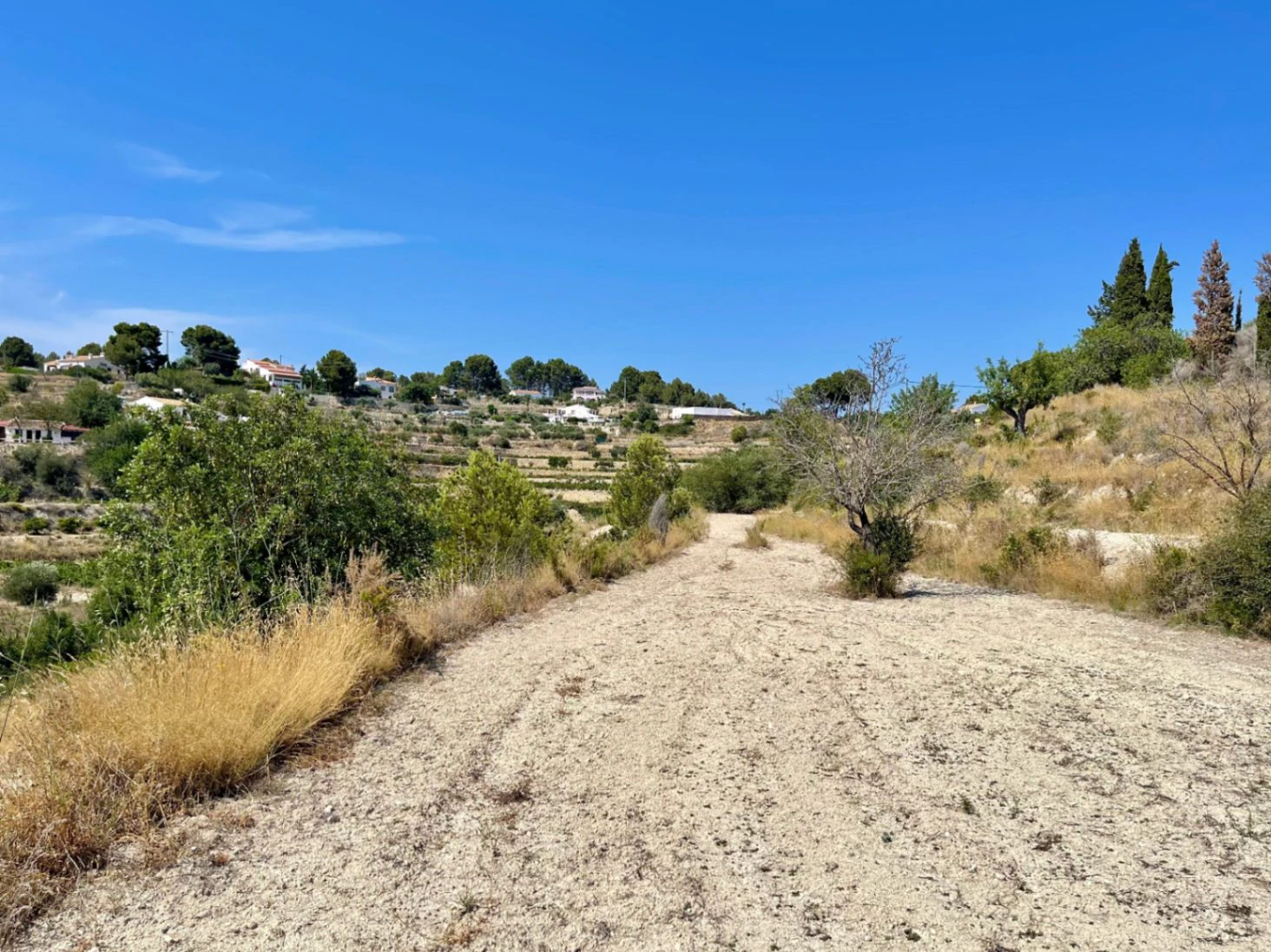 PLOT WITH PROJECT AND LICENSE IN BENISSA