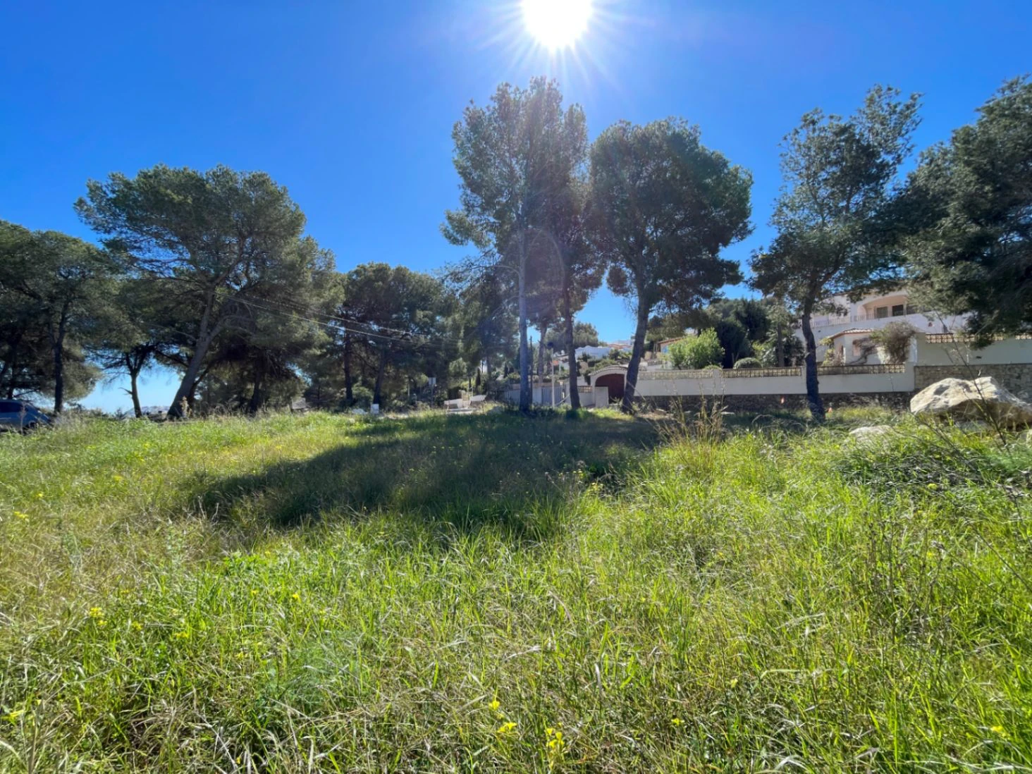 Parcela urbana cerca de todos los servicios en Moraira