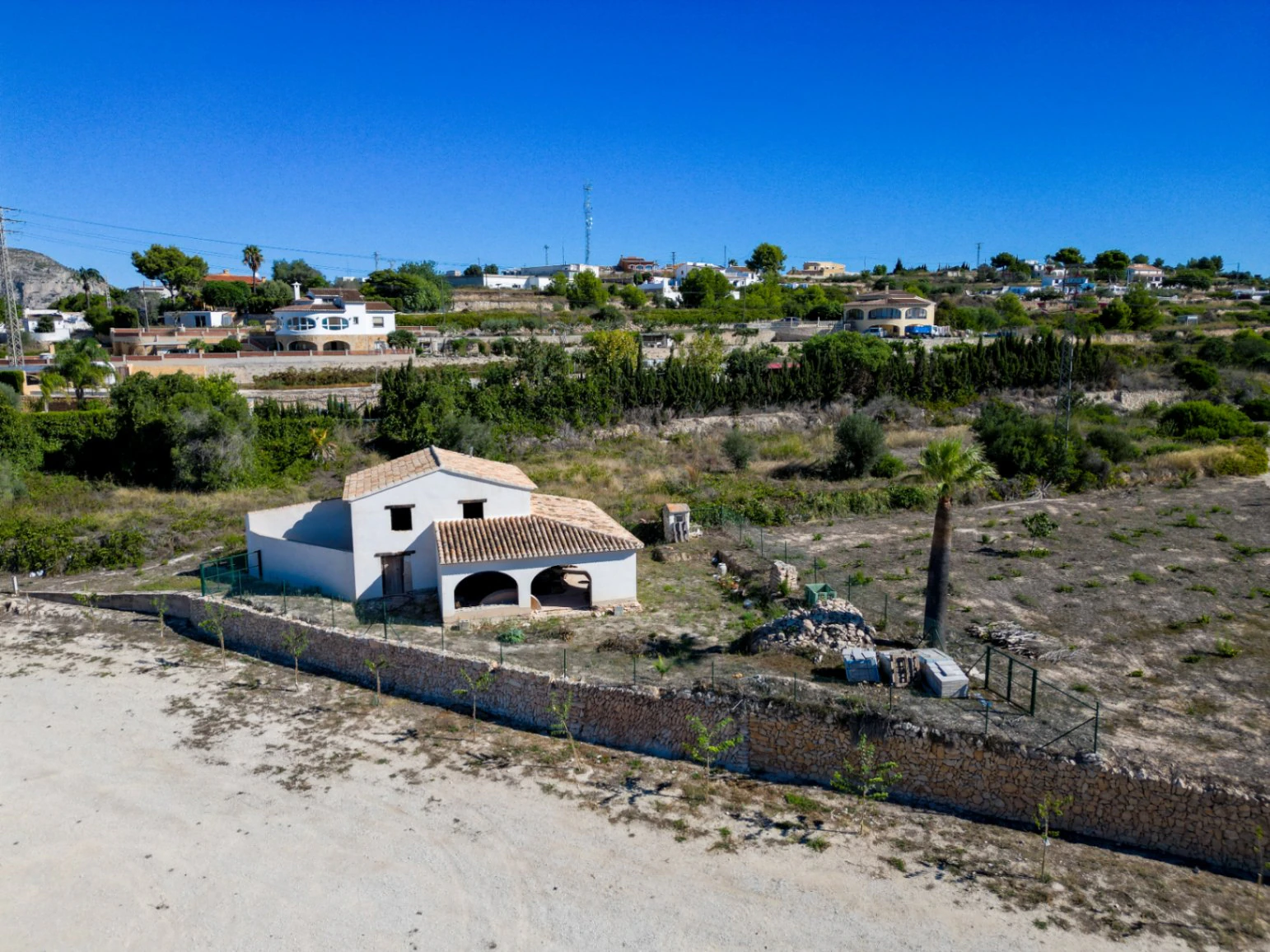 Landhuis te koop in Teulada met zeezicht in Moraira - Gedeeltelijk gerenoveerd project