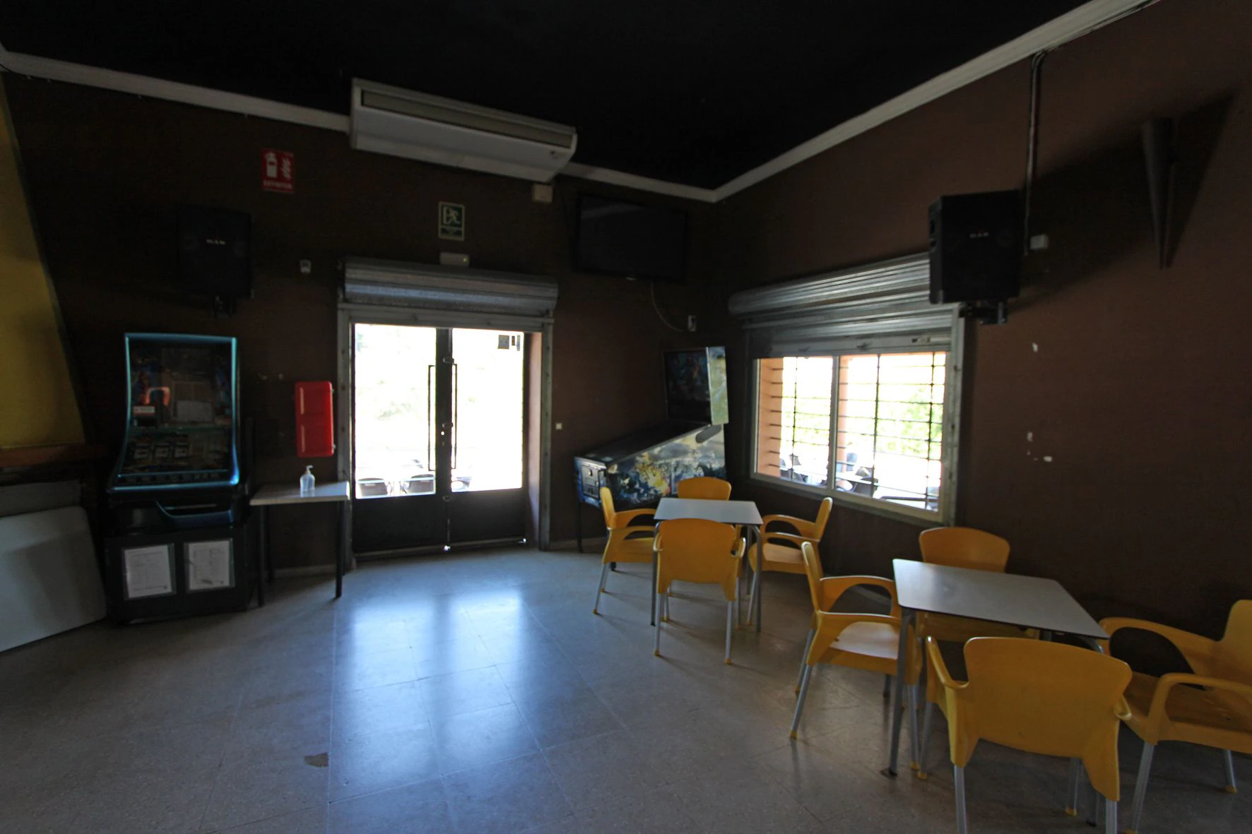Geschäftsräume mit Lizenz für Tanzsaal mit Show