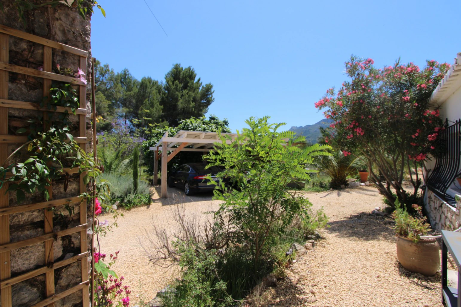 Spectacular style finca villa for sale in Alcalali