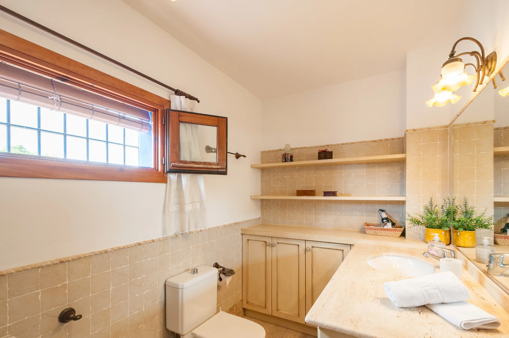 Finca à vendre à Benissa sur un grand terrain avec piscine et maison d'invités