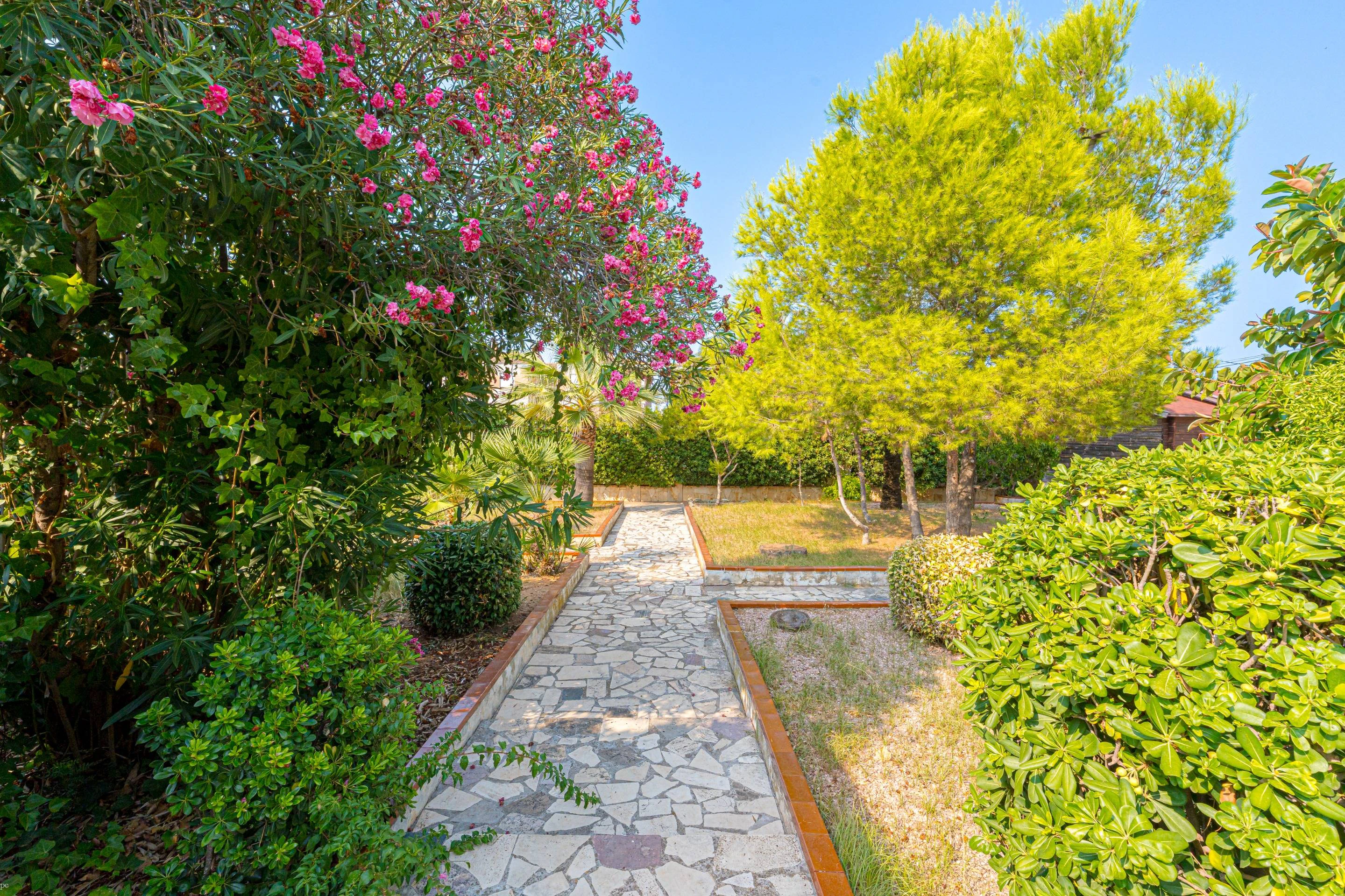 Villa for sale in Denia