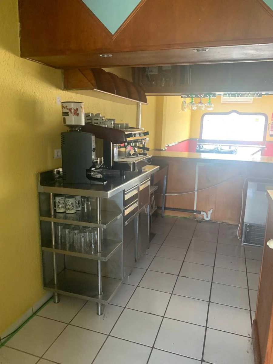 For Sale. Commercial premises in Denia