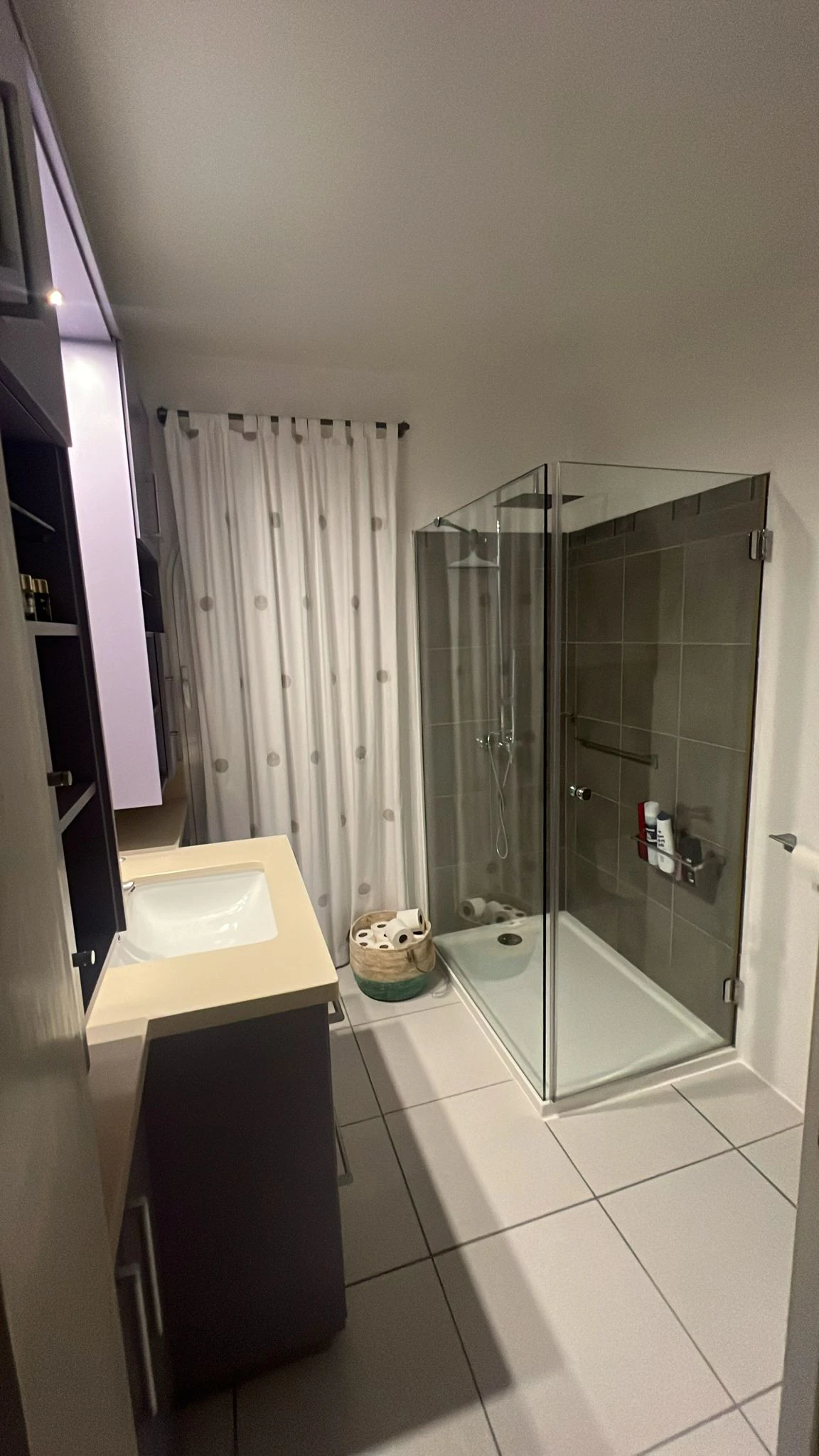 Villa Mediterránea en Maryvilla Calpe con Vistas al Mar, Piscina, Jacuzzi y Apartamento Independiente