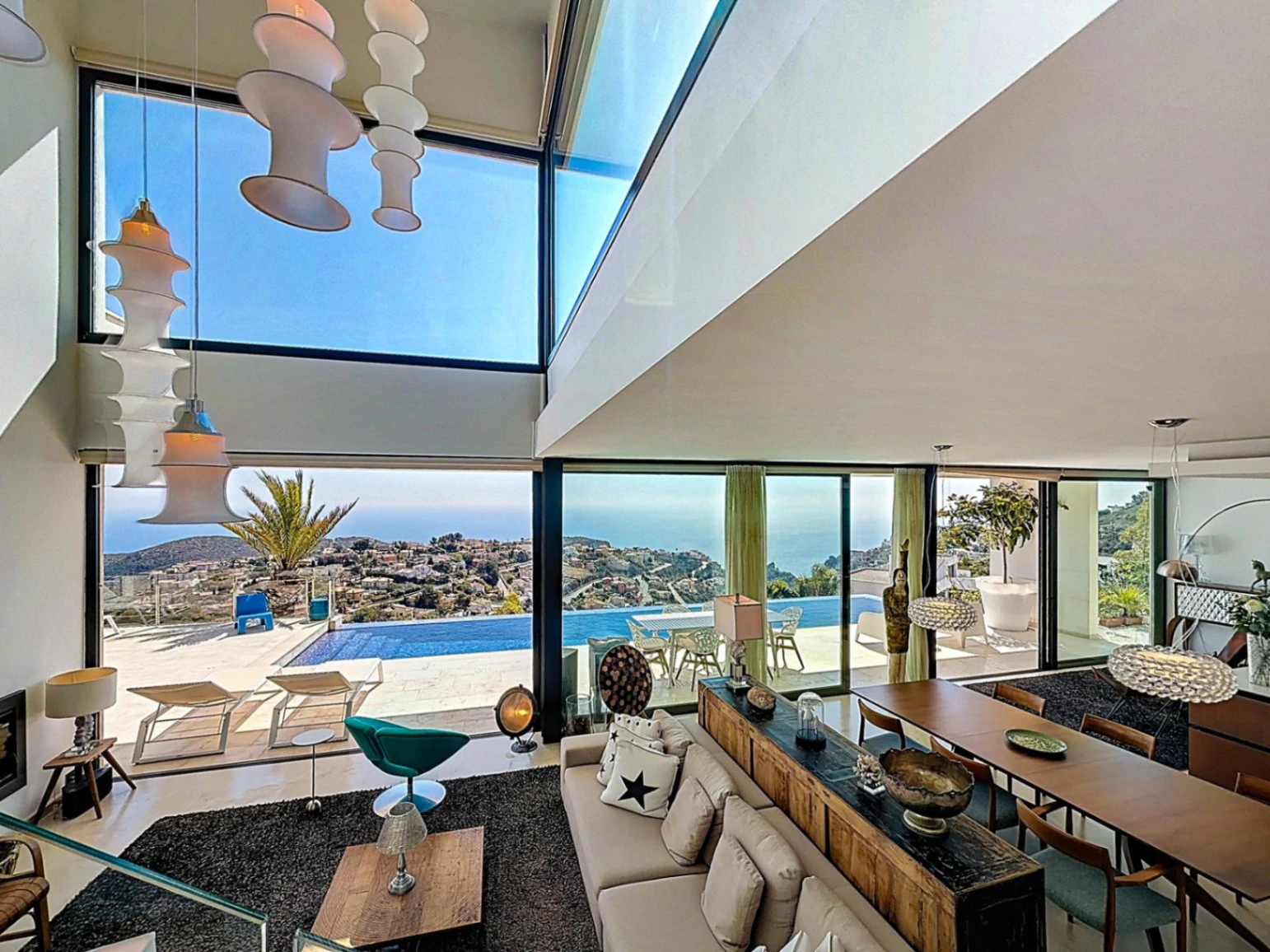 Cumbre del Sol modern villa with panoramic sea views