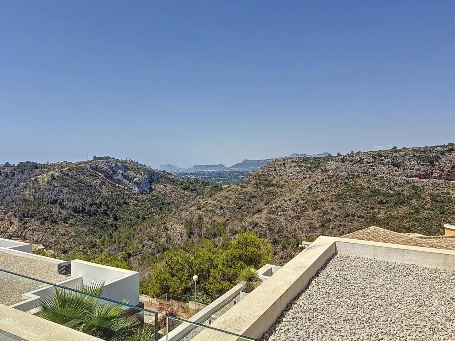 Impressive modern penthouse with panoramic views in Montecala Gardens, Cumbre del Sol.
