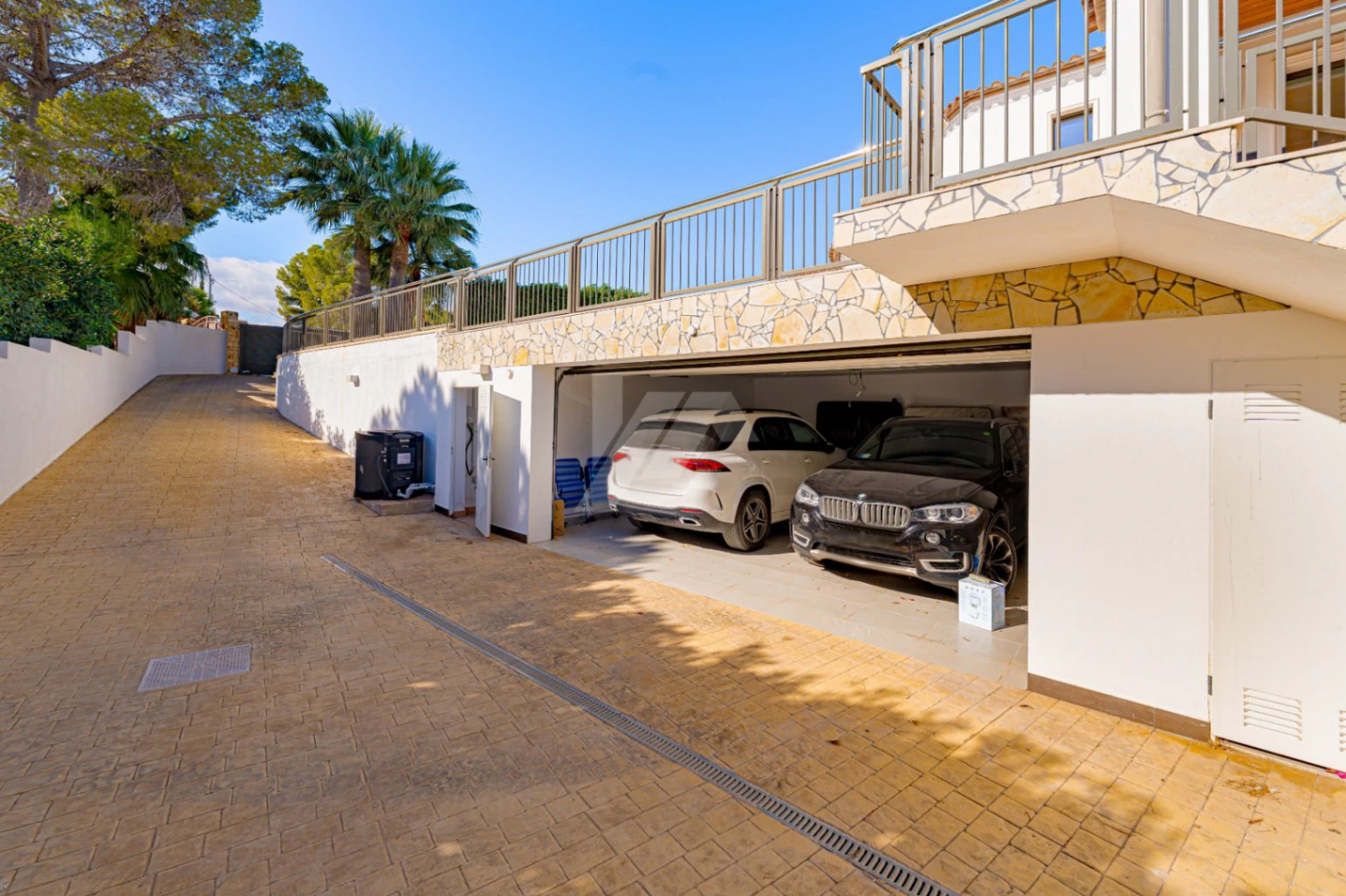 Luxury  second line villa for sale in Moraira, with sea views.