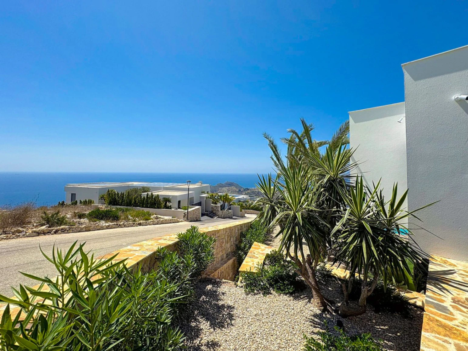 Cumbre del Sol Luxury villa with panoramic views in Jazmines residential area