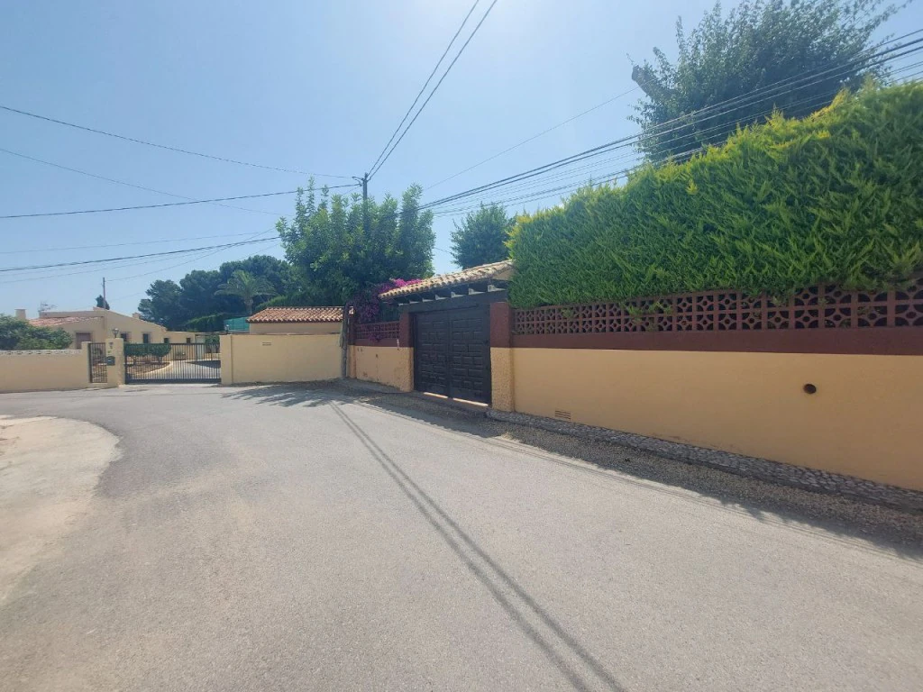 Detached Villa zum verkauf in Albir