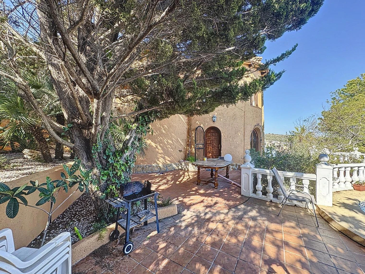 Cumbre del Sol villa with private pool and sea views