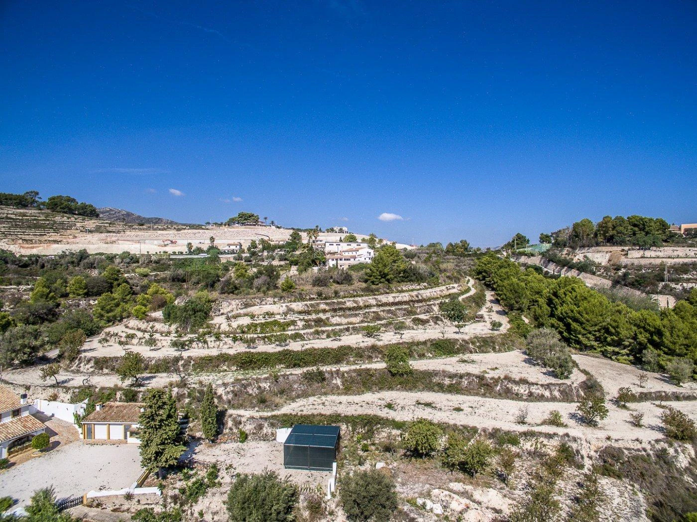 RUSTIKALES GRUNDSTÜCK MIT SCHÖNER OFFENER BLICK IN BENISSA