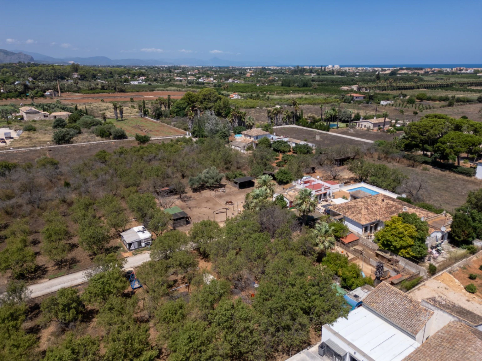Villa de 9 chambres sur plus de 9 000 m² près du centre de Denia avec piscine et installations équestres