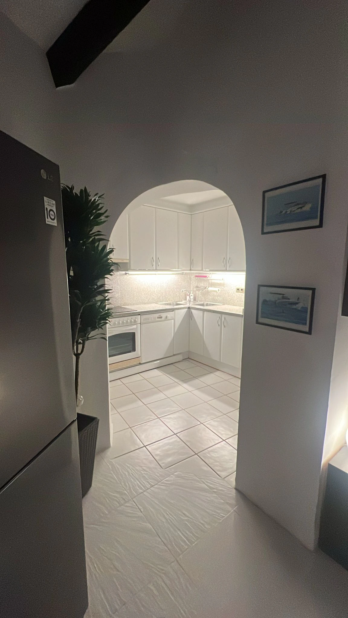 Villa Mediterránea en Maryvilla Calpe con Vistas al Mar, Piscina, Jacuzzi y Apartamento Independiente
