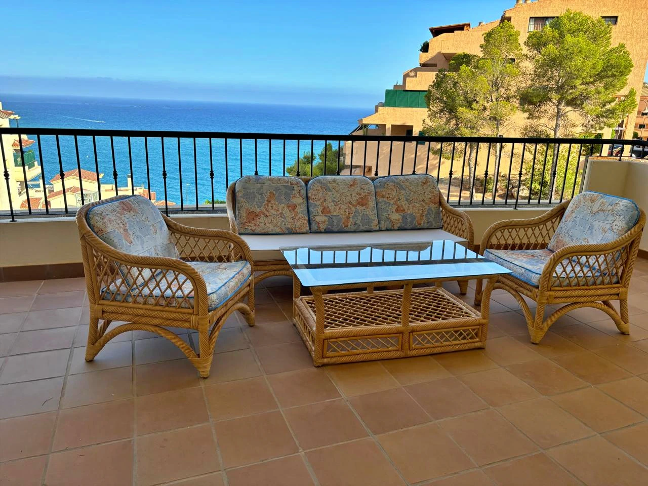 Apartamento con vistas al mar en venta en Mascarat