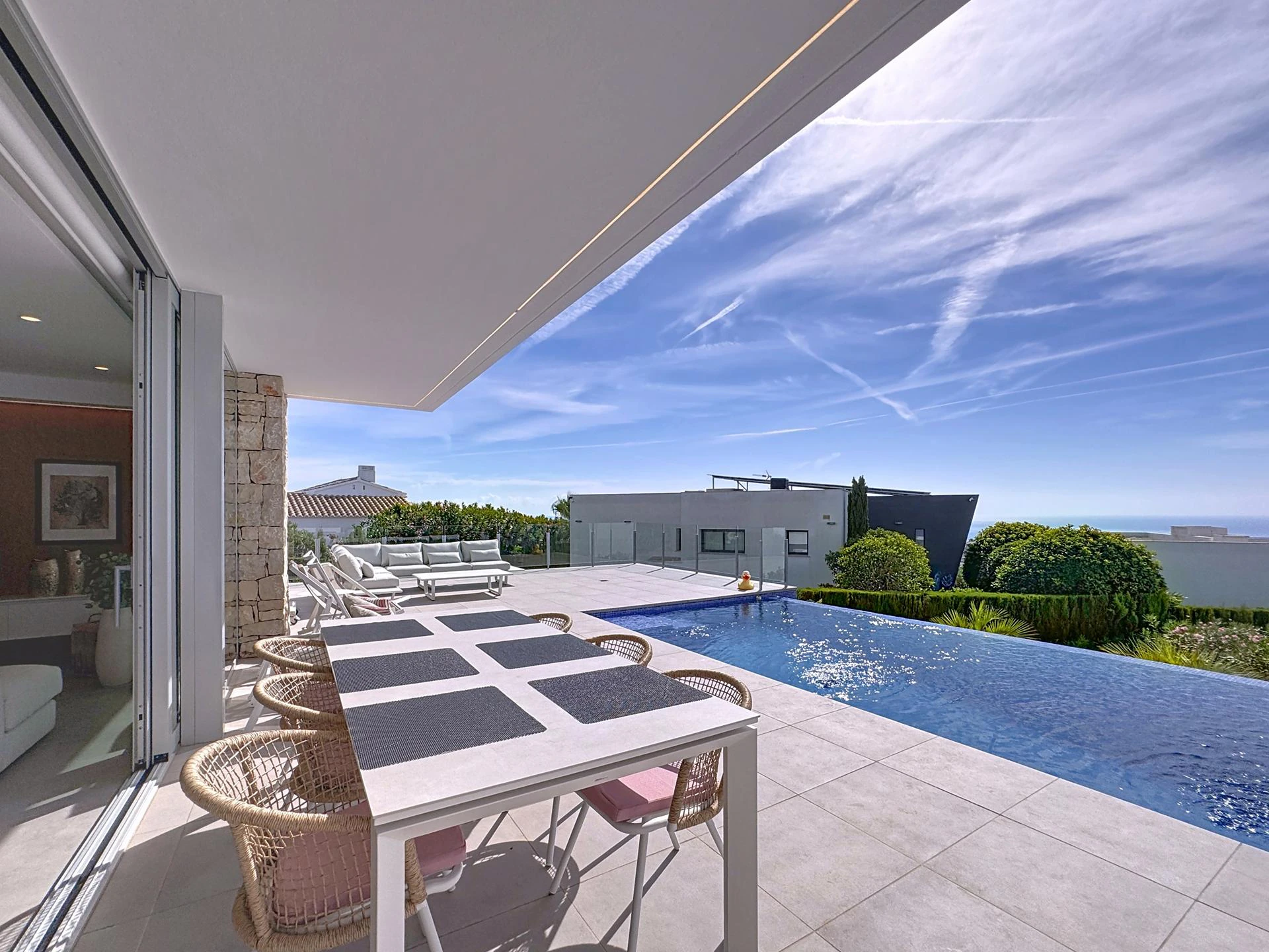 Cumbre del Sol Moderne villa met uitzicht op zee