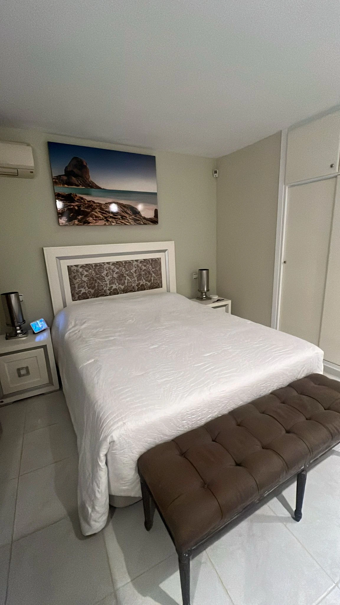 Villa Mediterránea en Maryvilla Calpe con Vistas al Mar, Piscina, Jacuzzi y Apartamento Independiente