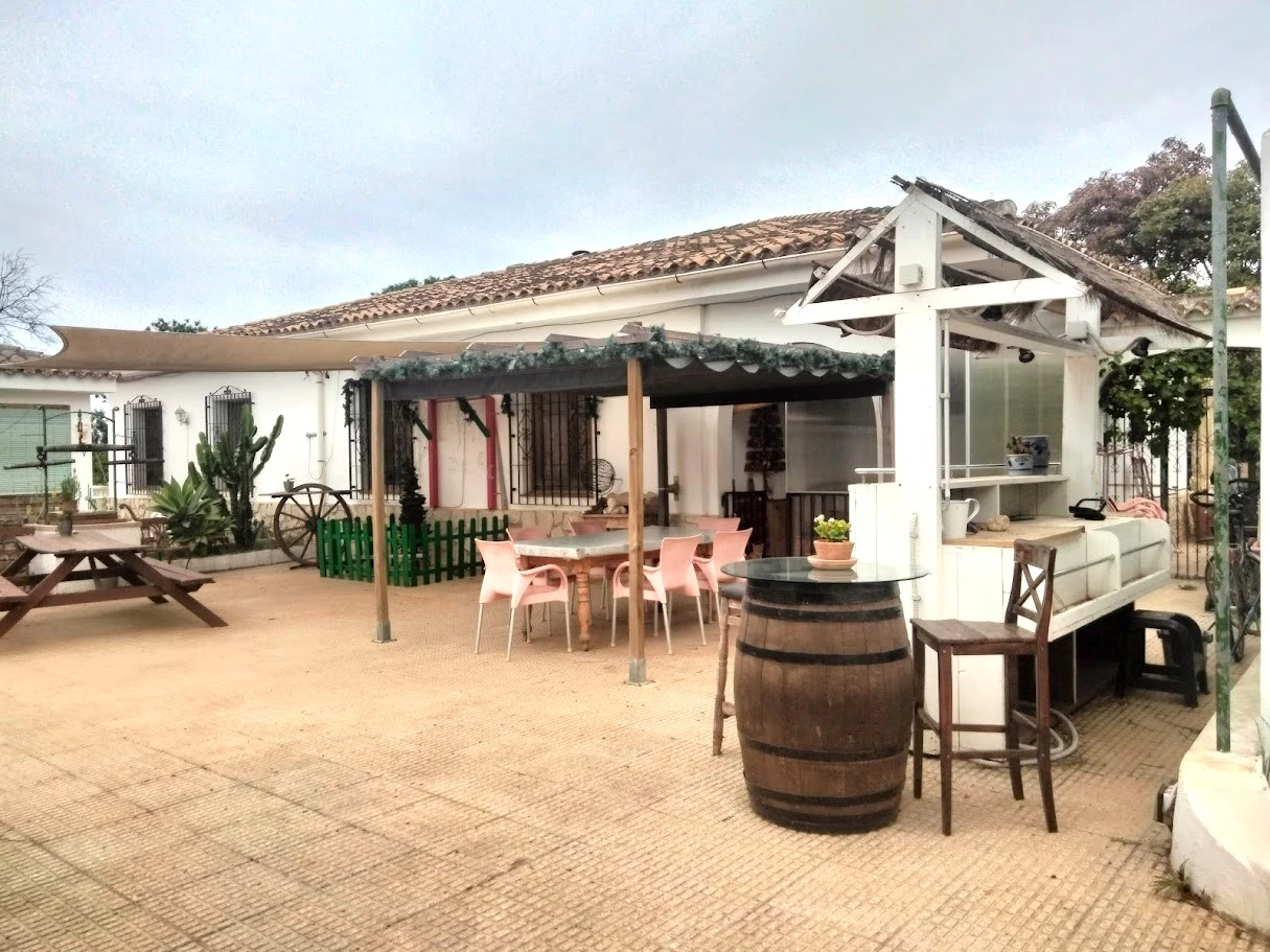 Villa de 9 chambres sur plus de 9 000 m² près du centre de Denia avec piscine et installations équestres