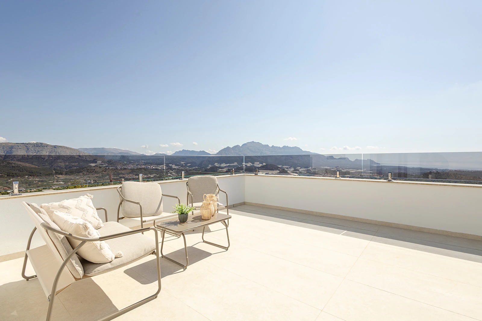 Modern Villa in Polop with Stunning Mountain Views