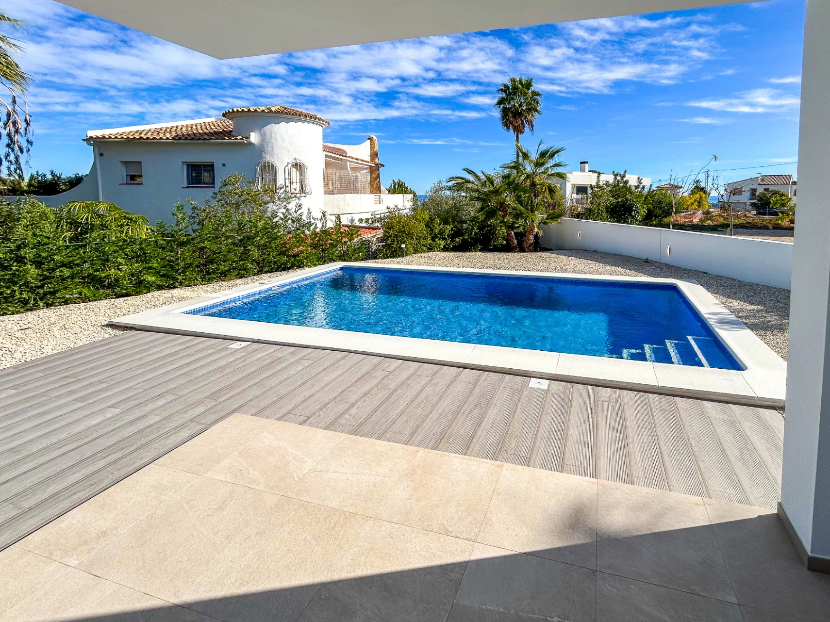 Neu gebaute Villa in Benissa mit Privatpool und Meerblick