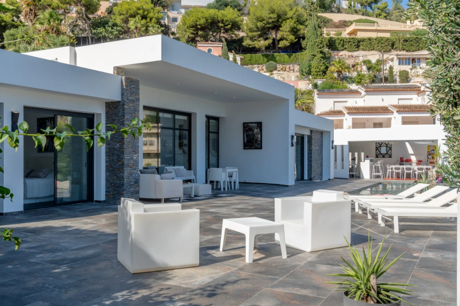 Impactante villa con vistas panorámicas al mar cerca de moraira