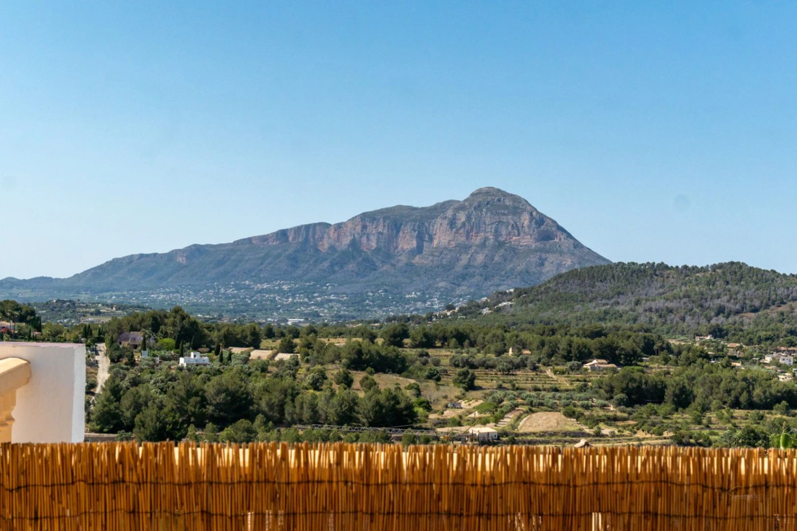 Villa with stunning panoramic views, in Jávea