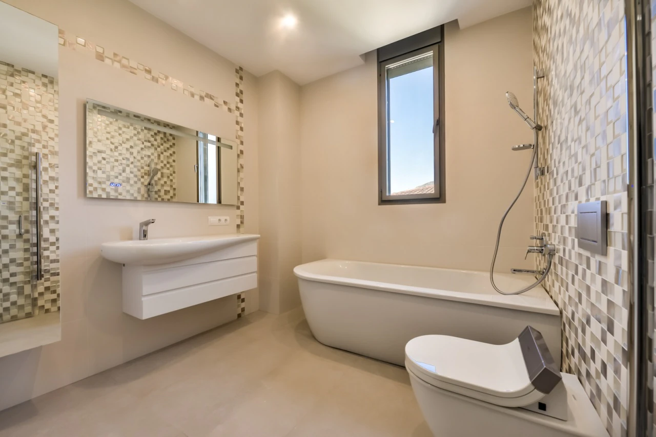 6 Schlafzimmer, 6 Badezimmer Villa zum Verkauf in Calpe