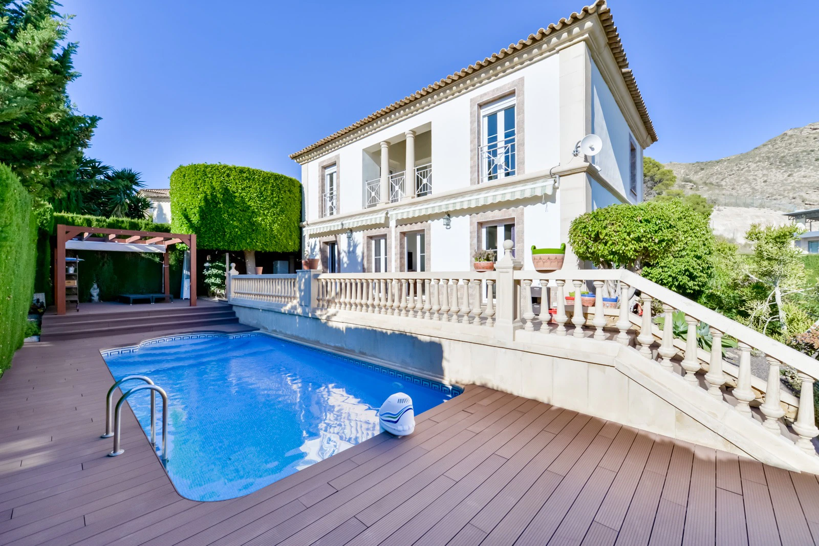 Luxury Villa for Sale in Finestrat