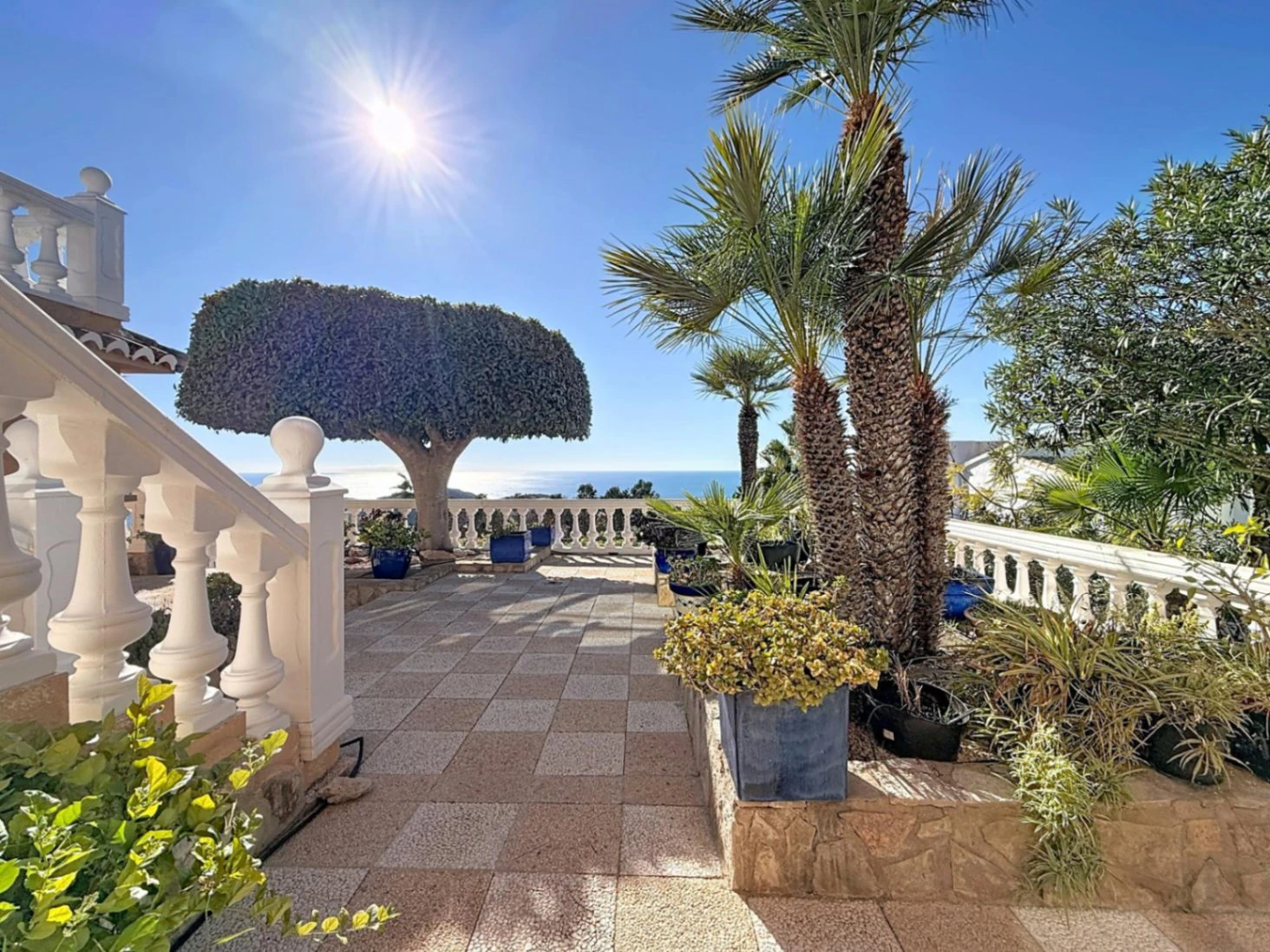 Cumbre del Sol Villa auf Doppelgrundstück mit Panoramablick in Kalmias