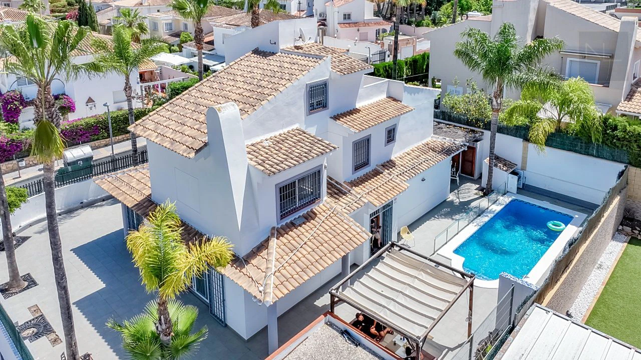 Villa de luxe de six chambres à Benidorm