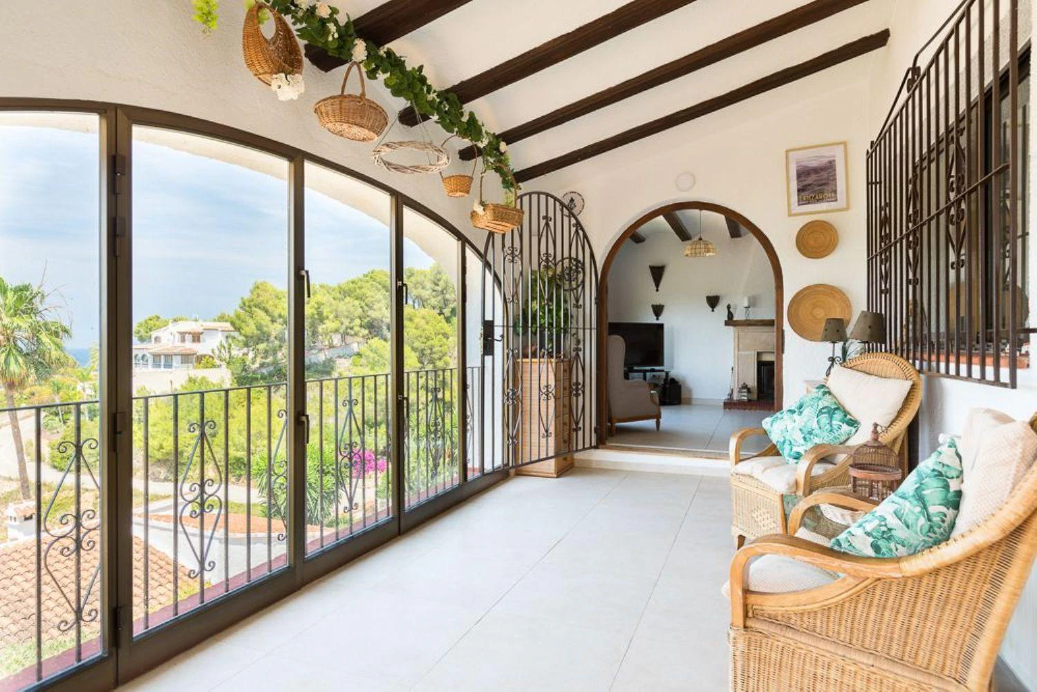 Vue imprenable sur la mer, avec appartement d’invités