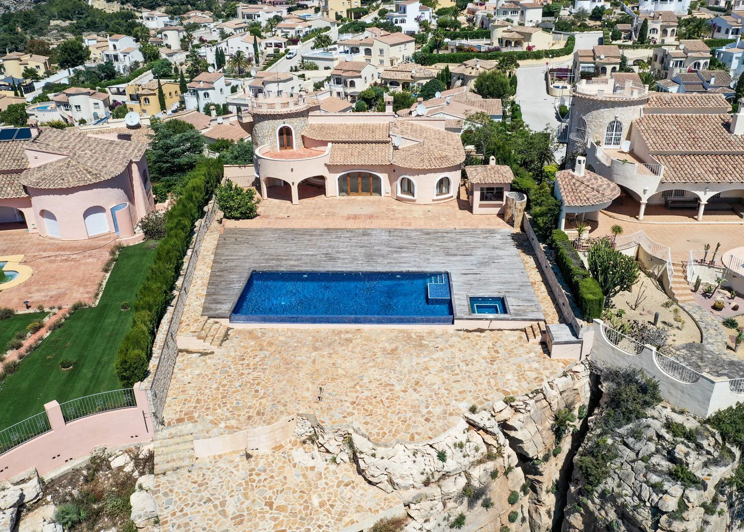 frontline villa