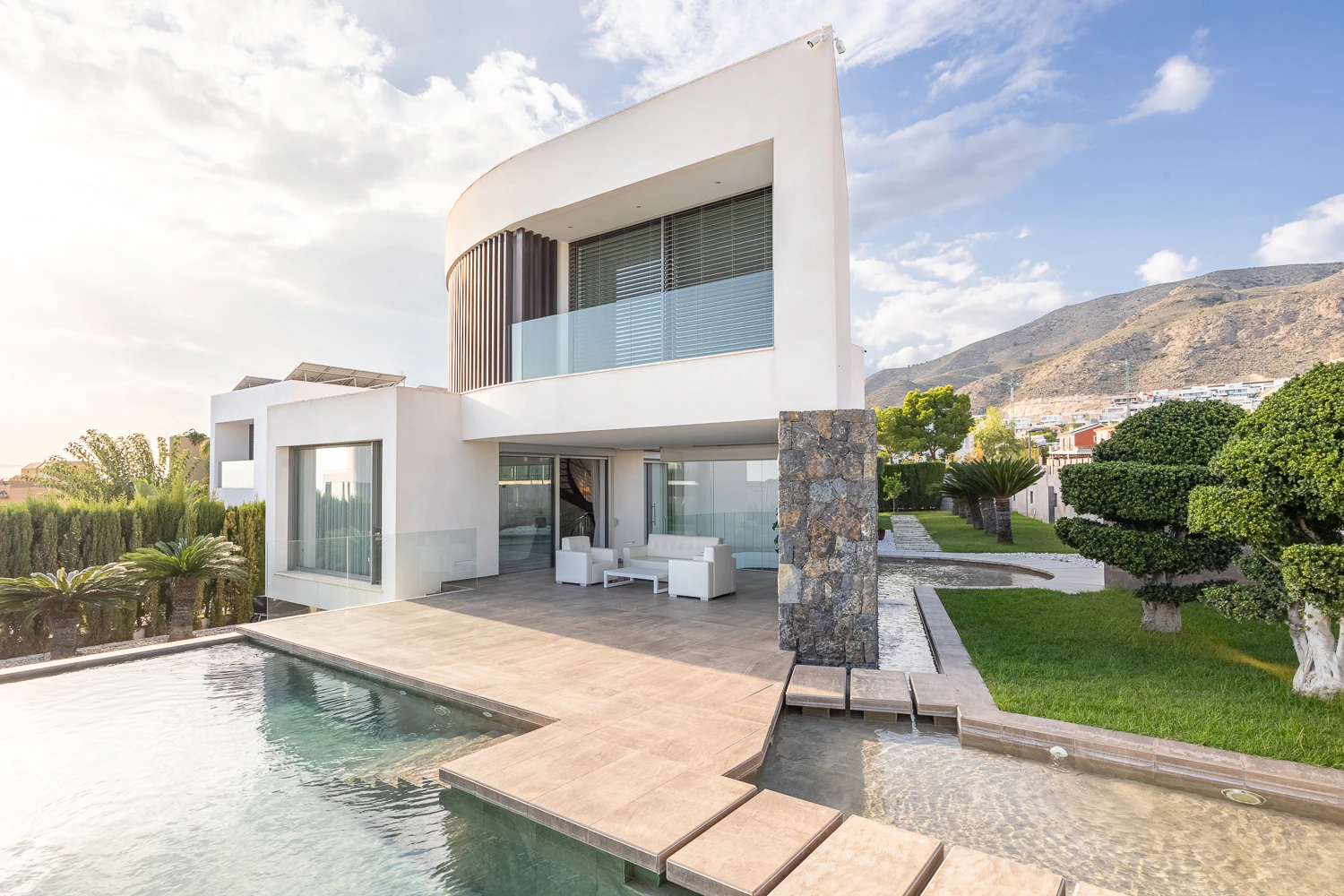 Villa for sale in Finestrat
