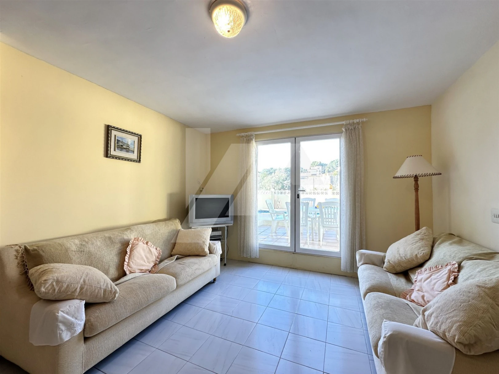 Villa for sale in Benissa, walking distance to Baladrar beach.
