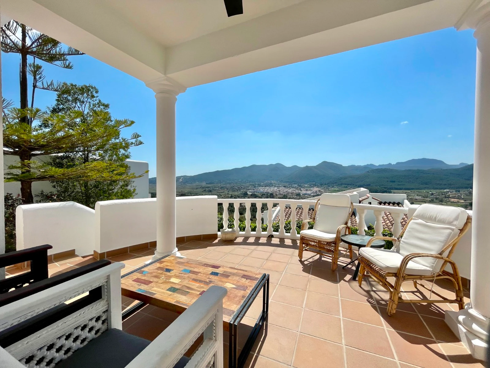 Villa for sale in Jalón