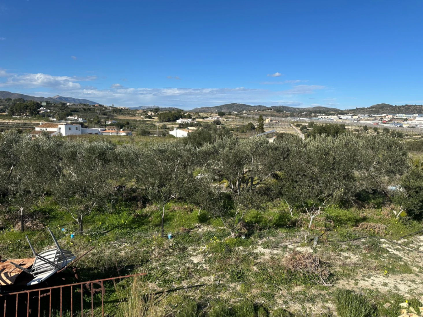 Rustiek perceel met prachtig uitzicht in Partida Berdica, Benissa